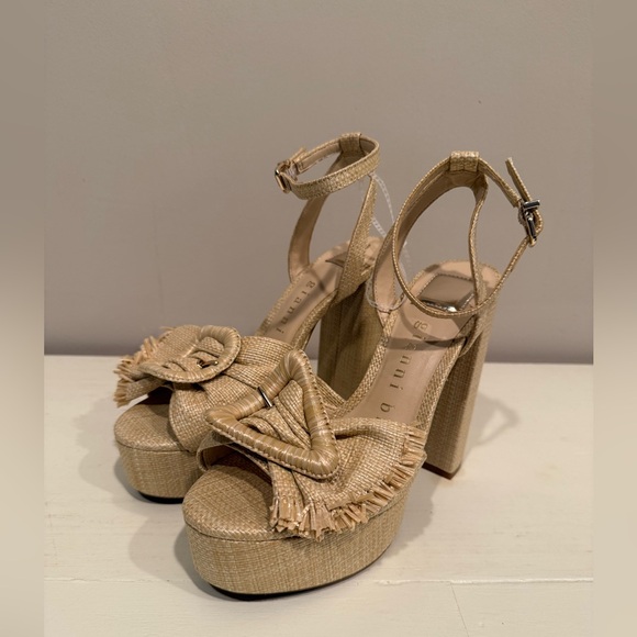 Gianni Bini Women's Hollywood Rattan Platform Sandals - Picture 2 of 8